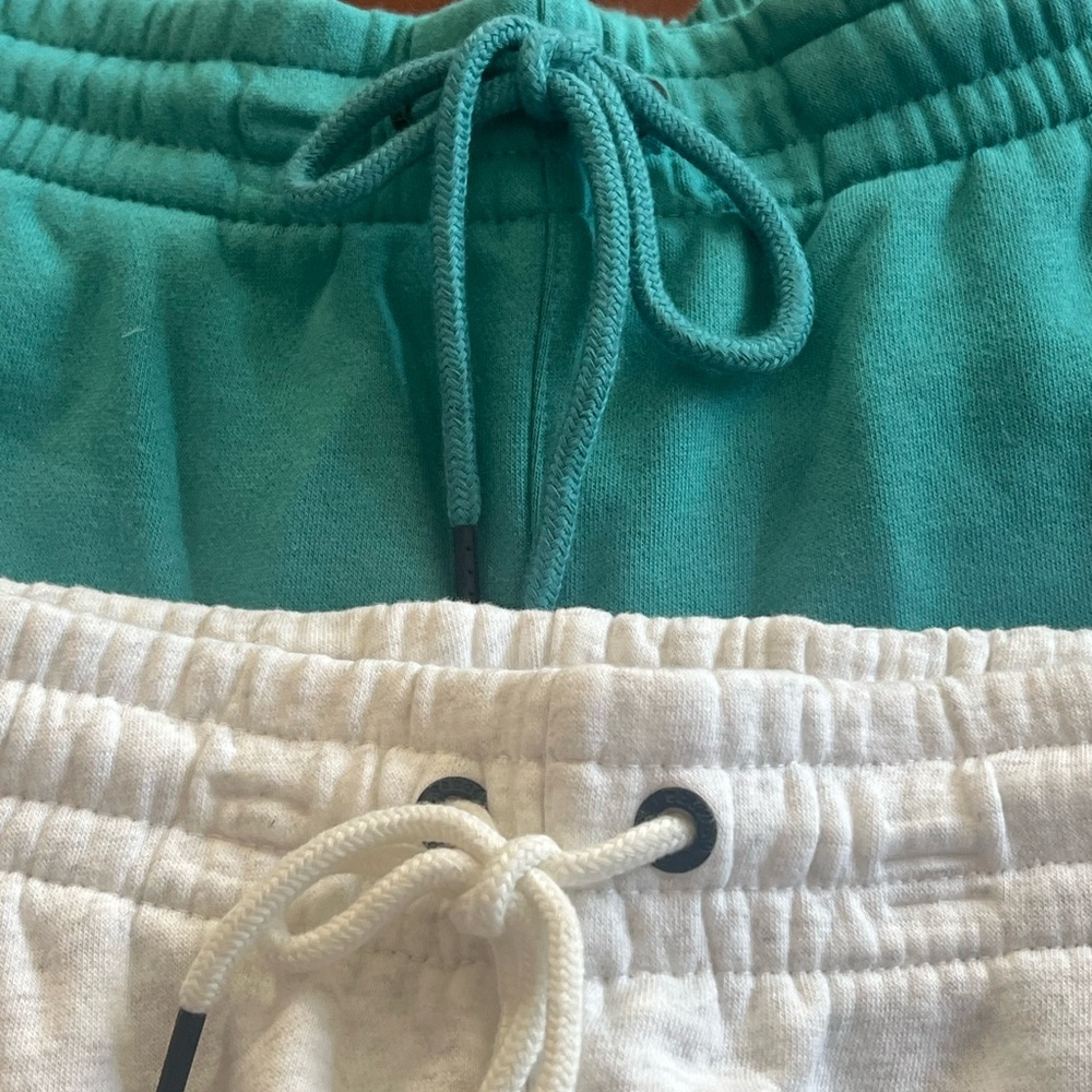 Reebok Green and Gray Shorts Soft Fabric Elastic Waistband Size XS NWT - Picture 4 of 5
